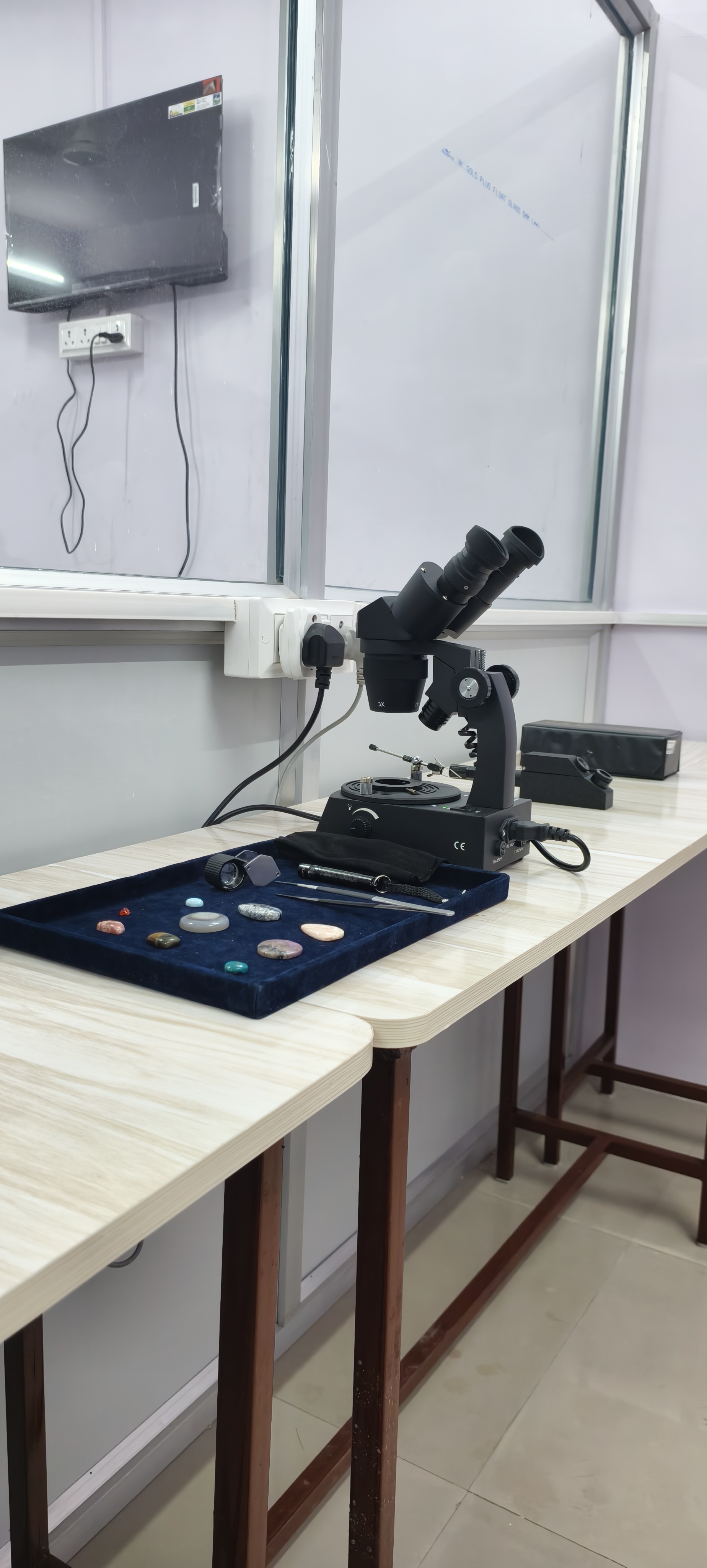 Modern Laboratory